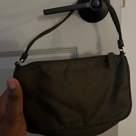Nylon Prada bag - Picture 3 of 4